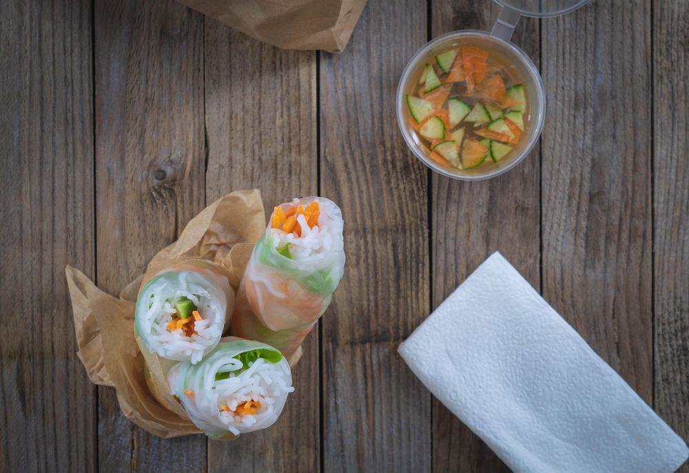 5 Tips Membuat Spring Roll Vietnam Isi Ikan Goreng, Rapi saat Digoreng
