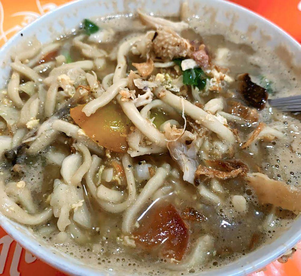 Mie Khodon (google.com/maps/Jeann)