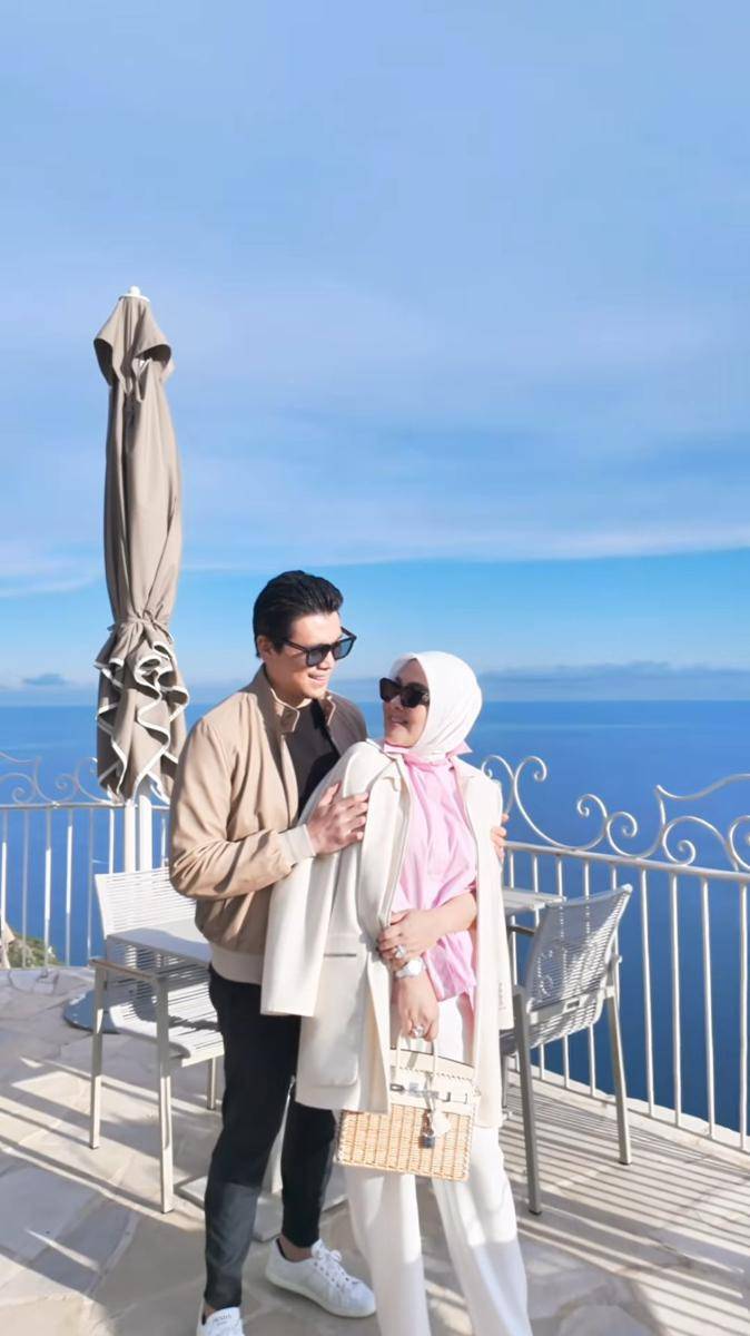 Syahrini liburan di Monako (instagram.com/princessyahrini)