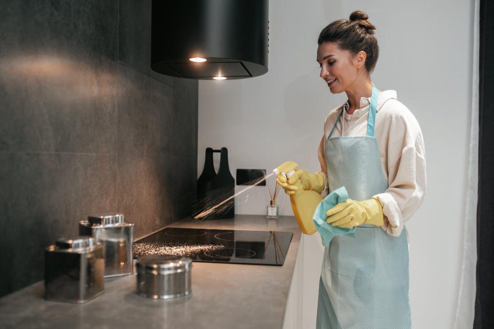 5 Barang Dapur yang Harus Dibersihkan Setiap Hari