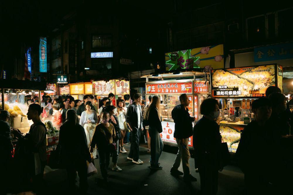 ilustrasi street food (pexels.com/Kenneth Surillo)