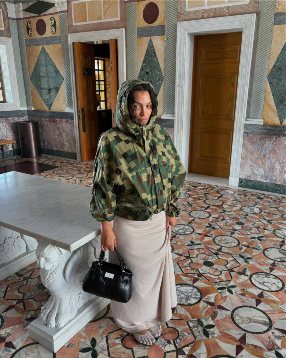 Ide OOTD Paloma Elsesser (instagram.com/palomija)