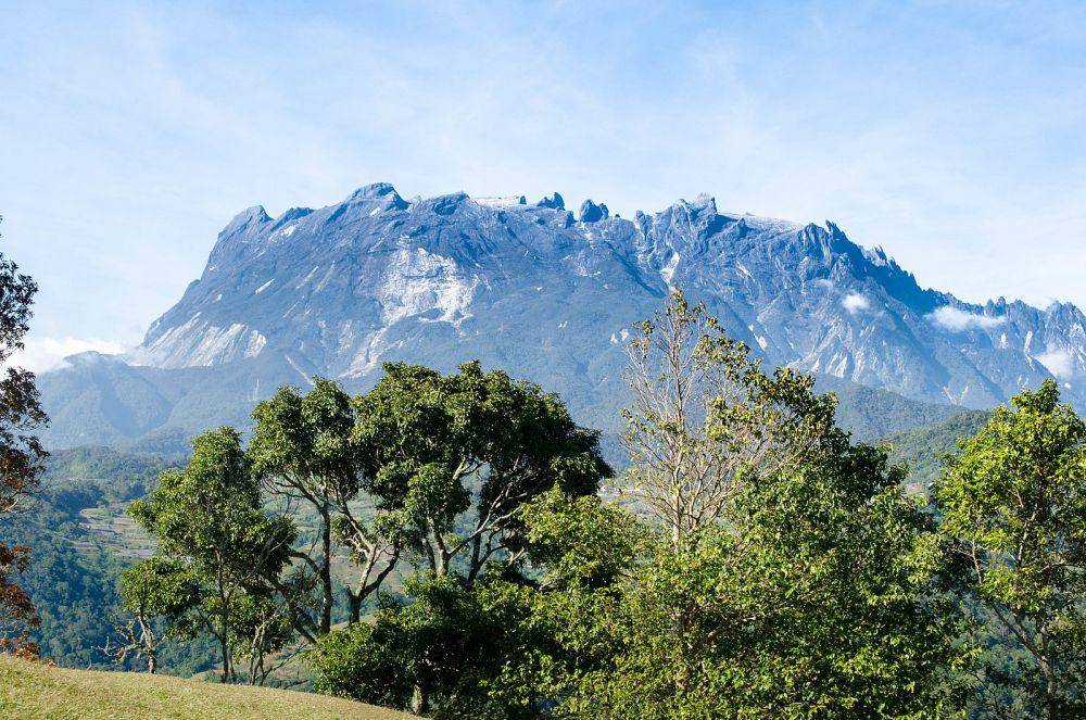 potret Gunung Kinabalu (commons.wikimedia.org/Angah hfz)