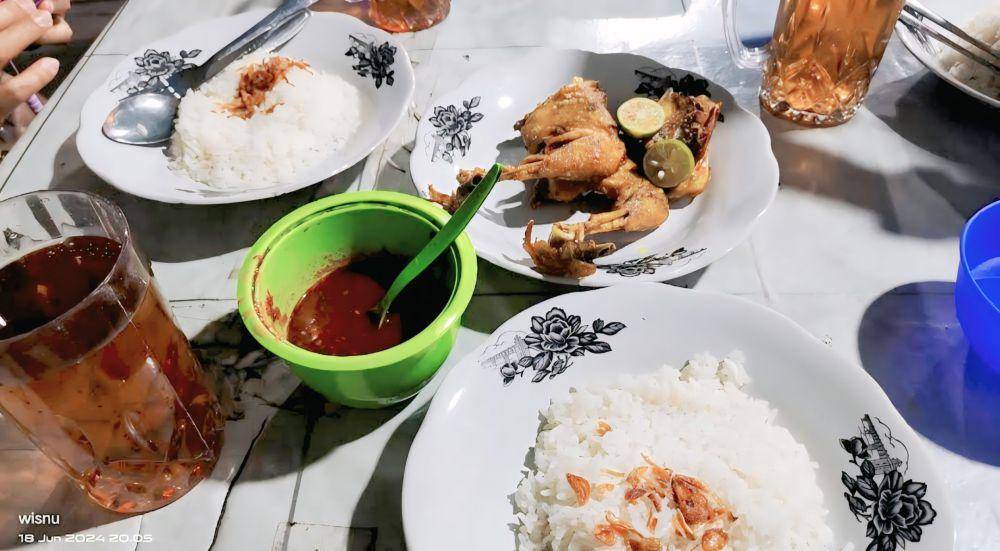 Nasi Uduk Mat Kribo (google.com/maps/Wisnu Budi P)