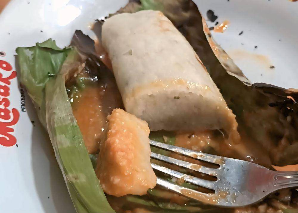Pempek dan Otak-Otak Jumbo (google.com/maps/nauvals _)