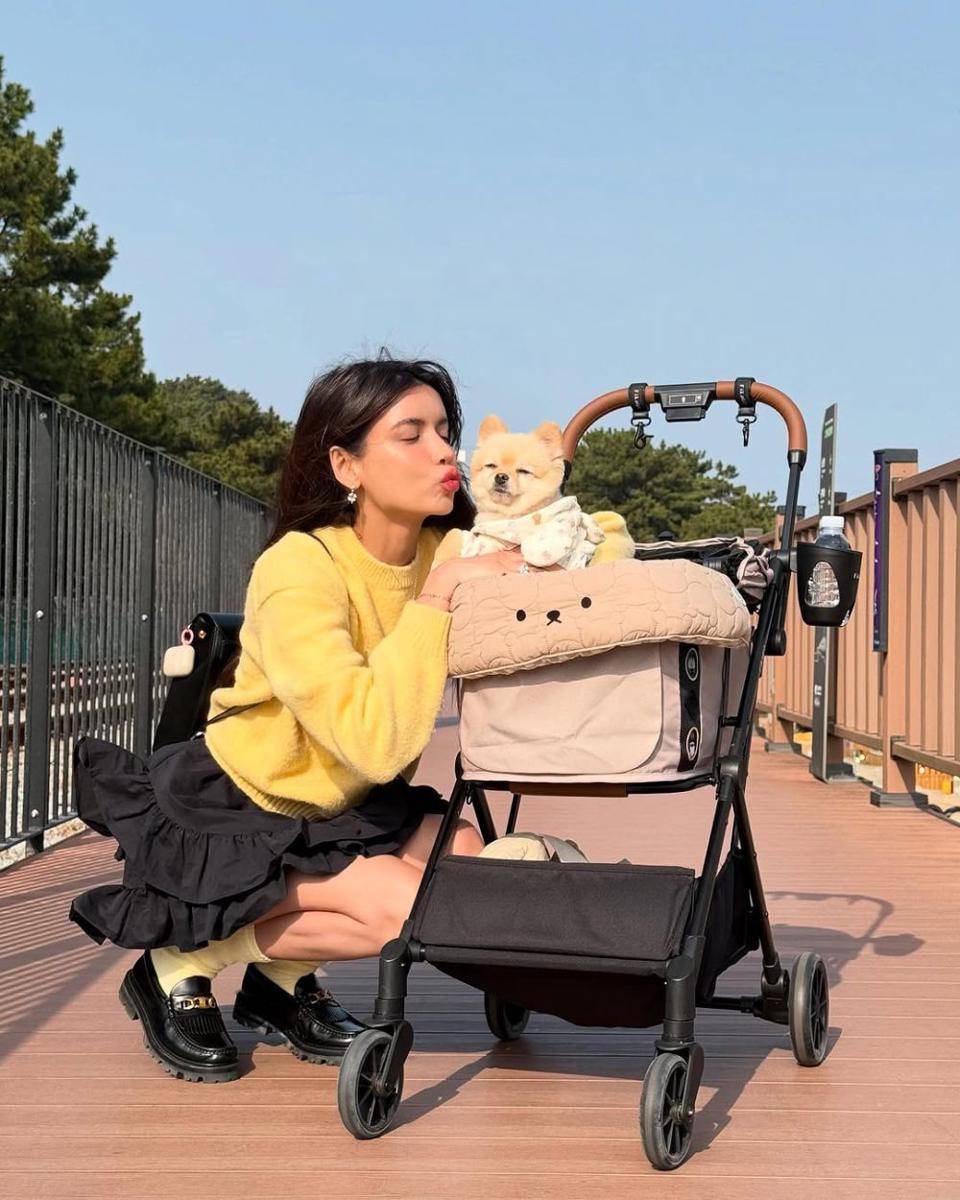 casual teen style ala Sabrina Chairunnisa (instagram.com/sabrinachairunnisa_)