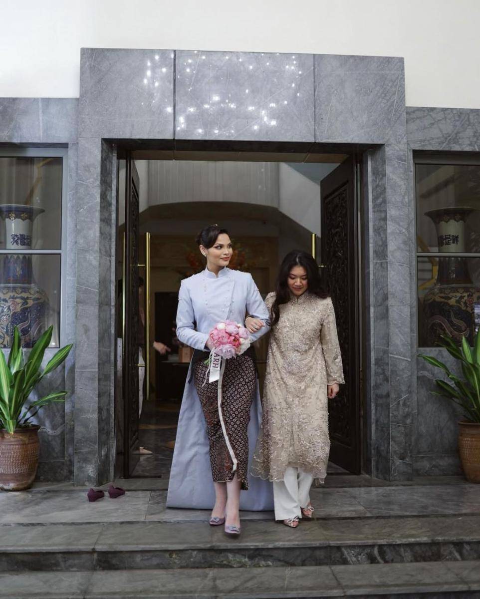 Lamaran Tengku Nadira Adnan (Mozawahyu via Instagram.com/tengkunadiraadn)