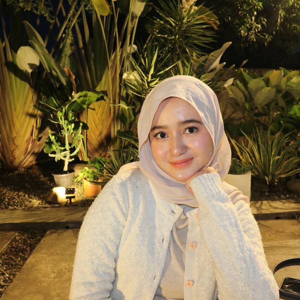 Nadia Aulia (instagram.com/nad.auliaa)