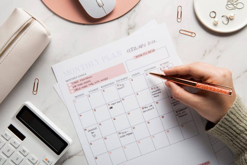 membuat jadwal harian