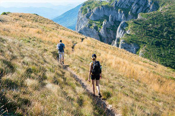 Pandangan Pendaki Gunung soal Trail Runner yang Buru-Buru