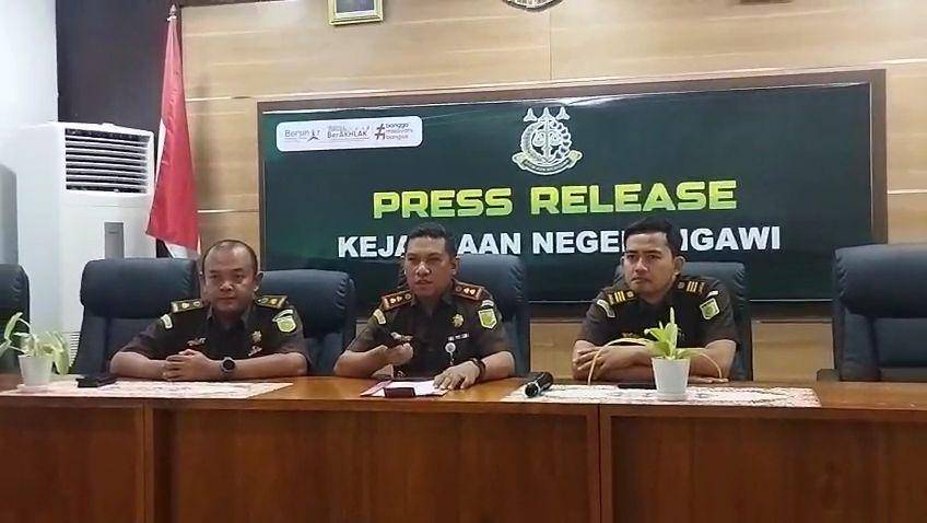 Kepala Kejari Ngawi, Susanto Gani saat berikan keterangan pers. IDN Times/ Riyanto.