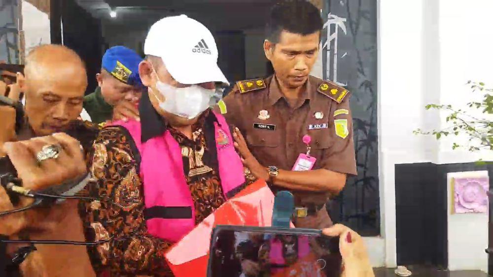 Anggota DPRD Ngawi Winarto Ditahan Kejaksaan Kasus Gratifikasi