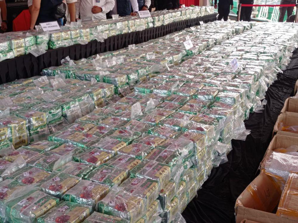 BNN Gagalkan Penyelundupan 2 Ton Sabu, 2 WN Thailand Ditangkap