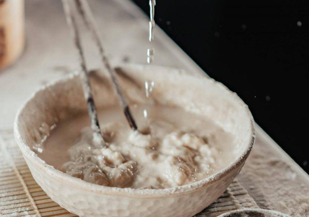ilustrasi membuat sourdough cookie (pexels.com/Mikhail Nilov)