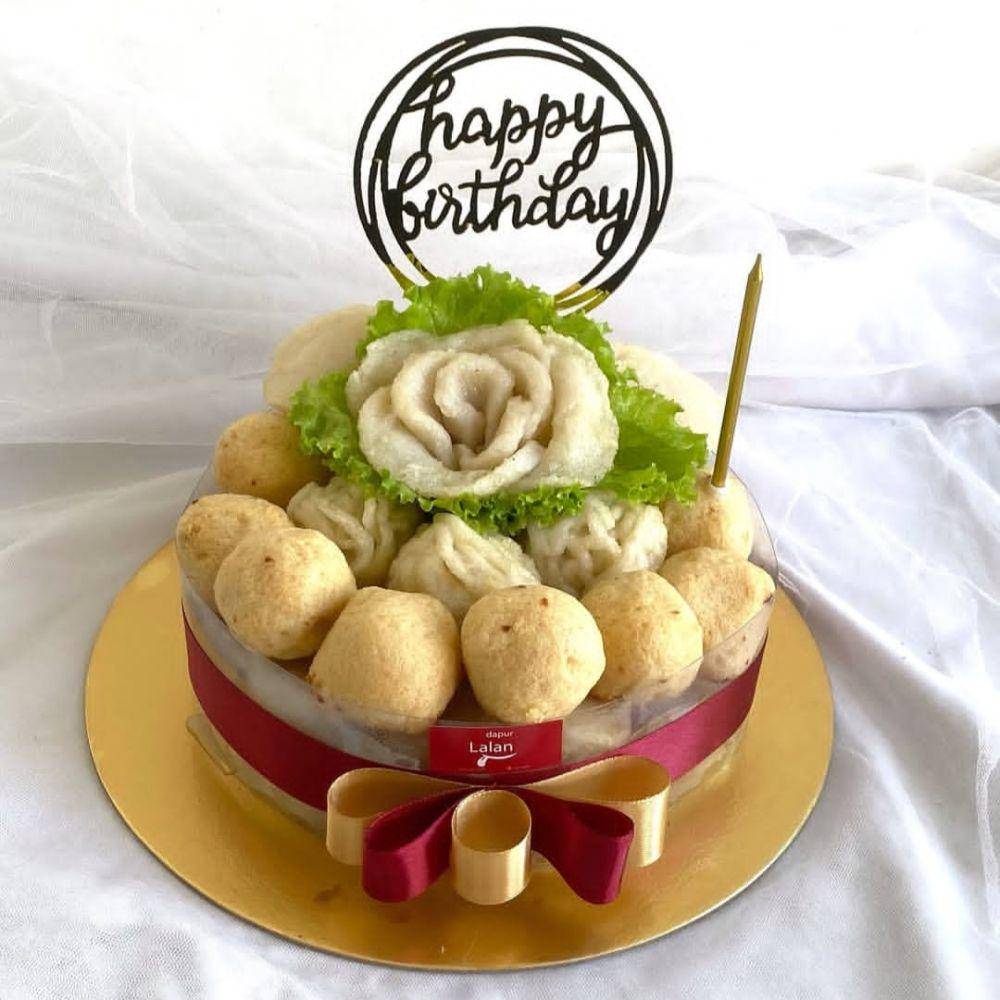 Pempek Cake (instagram.com/dapurlalan)