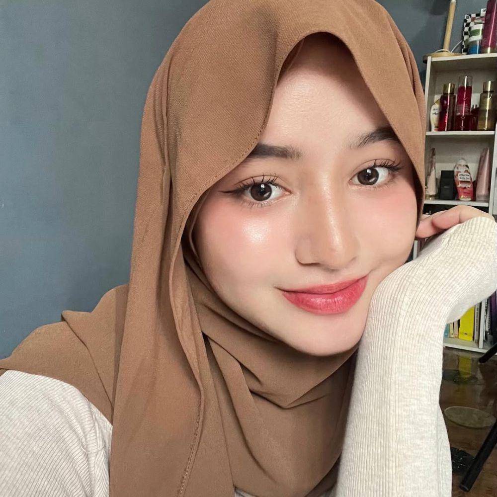 Nadia Aulia (instagram.com/nad.auliaa)