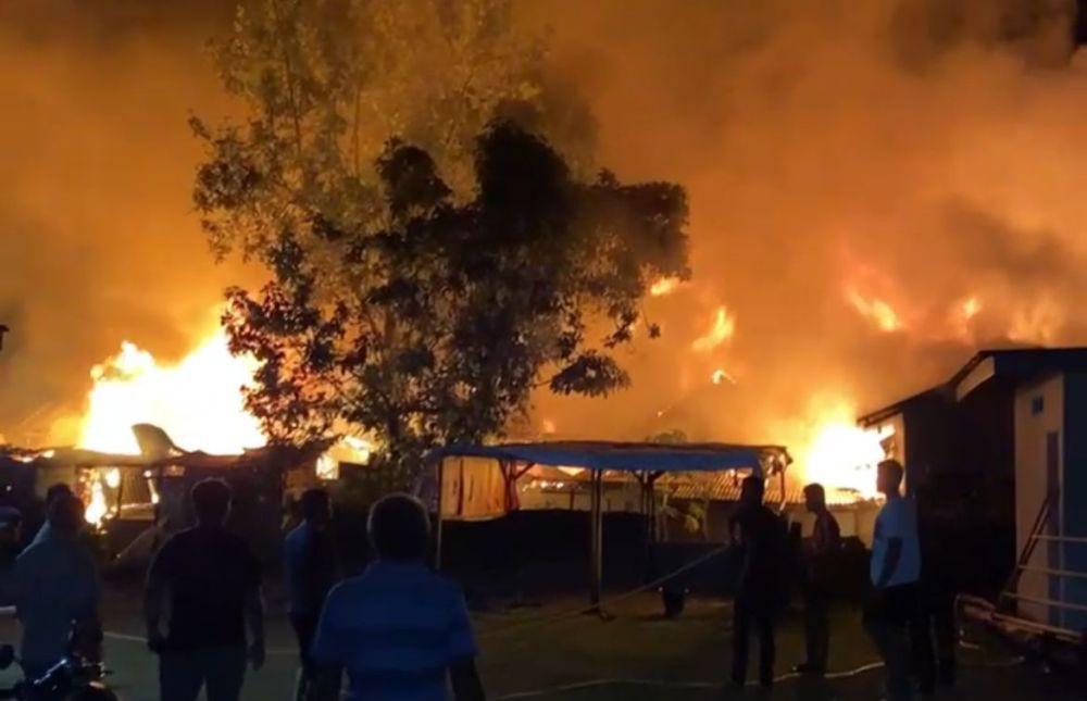 Kebakaran Besar Landa Permukiman di Penjaringan, 120 Damkar Diterjunkan