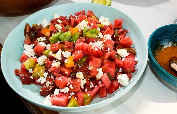 https://cdn.idntimes.com/content-images/post/20170630/07feast-slide-dbzb-articlelarge-3f1341446d18627af376f58f89315a77.jpg