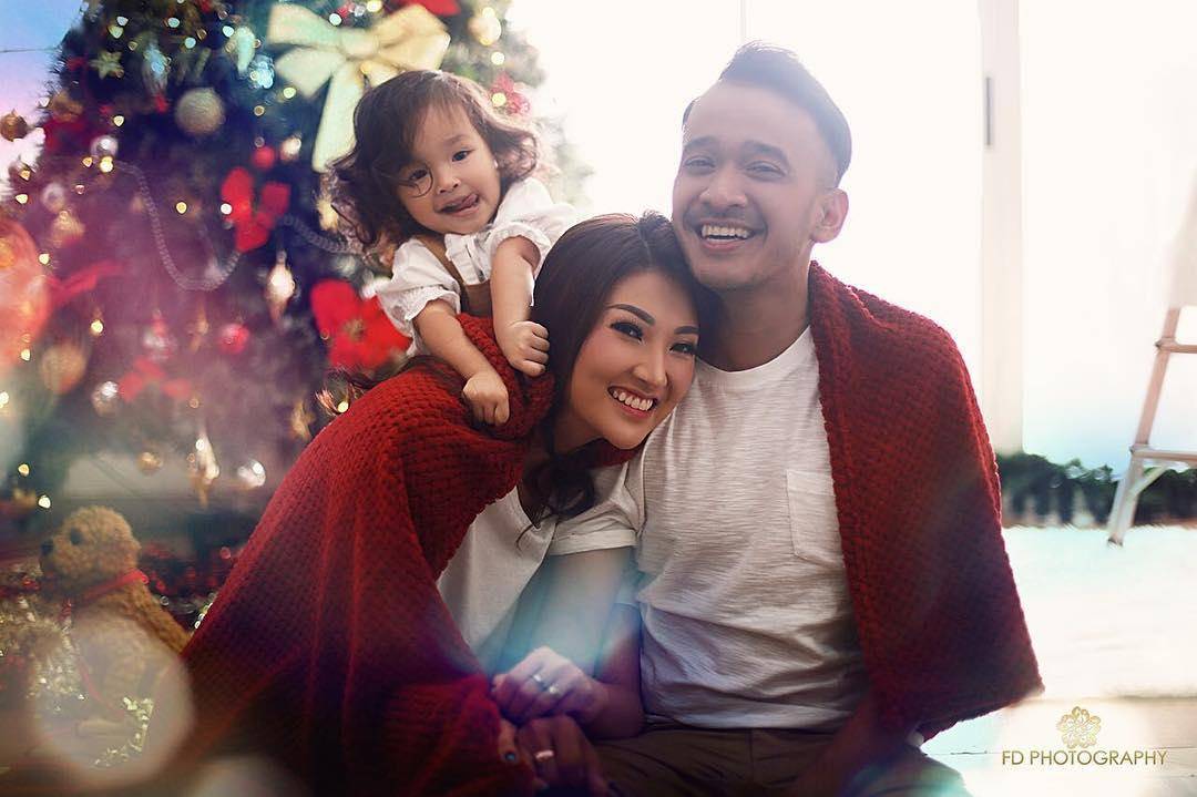 https://cdn.idntimes.com/content-images/post/20171221/1-2a2507cd7728016008f52228ff2b2e3a.jpg