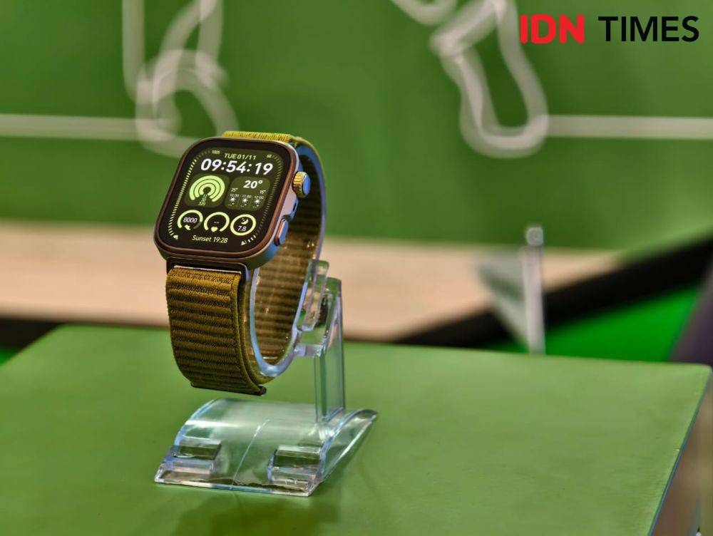 Huawei Watch Fit 4 Series (IDN Times/Fatkhur Rozi)