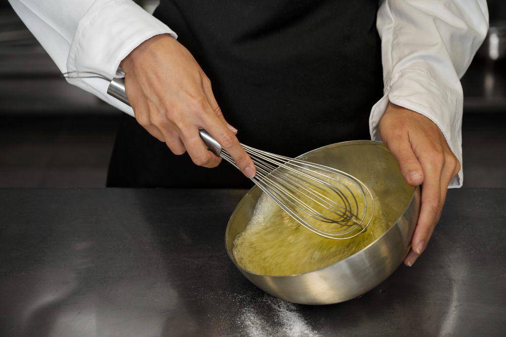 ilustrasi mini whisk (freepik.com/freepik)