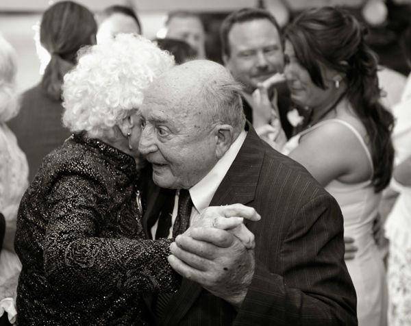 http://cdn.idntimes.com/content-images/post/old/40e64-Grandparents7_waltervandusenblogcom.jpg