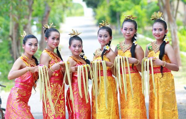 http://cdn.idntimes.com/content-images/post/old/47649-Indonesia4_face-lensblogspot.jpg