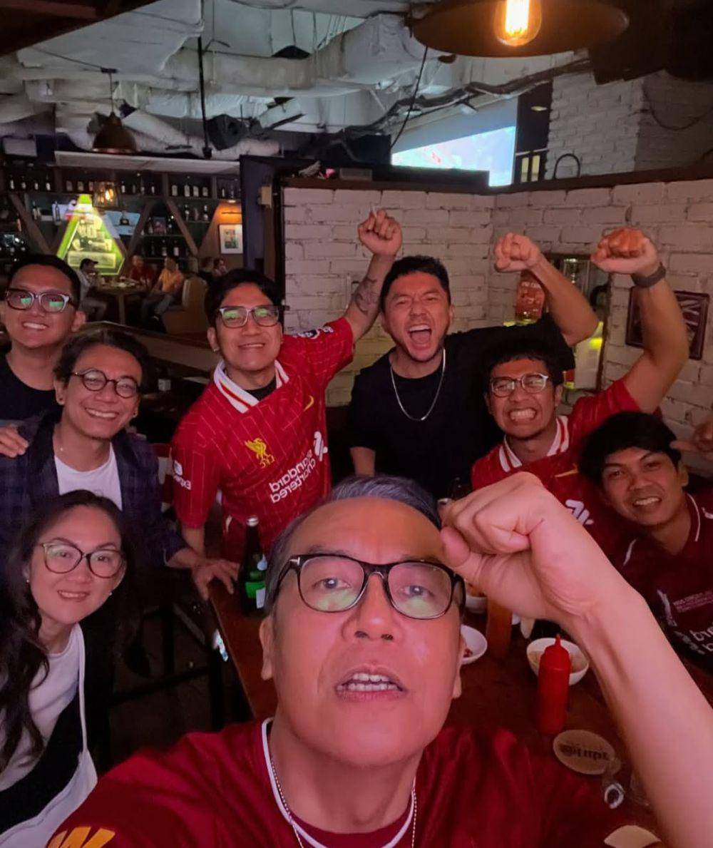 Desta rayakan Liverpool juara di Inggris (instagram.com/desta80s)