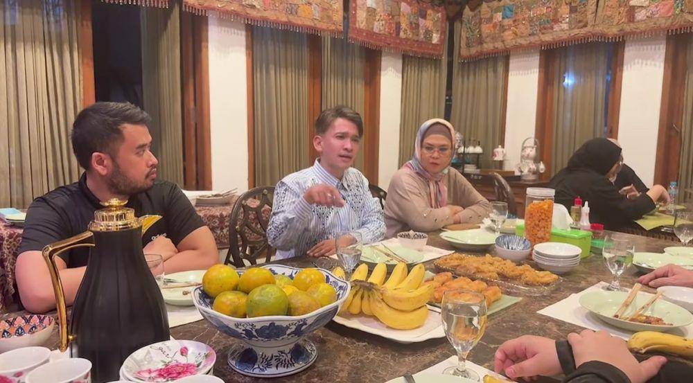 Ruben Onsu bertemu keluarga besar ibu (Instagram.com/ruben_onsu)