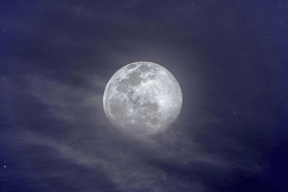 cari fakta tentang bulan