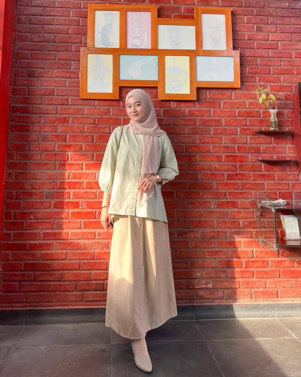 Dinda Halim (instagram.com/dindarizkyrmd)