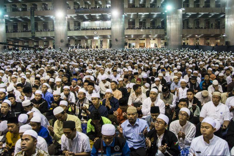 https://cdn.idntimes.com/content-images/post/20170517/antarafoto-peringatan-isra-miraj-240417-aaa-1-cf39924eef24be9c9fb2104cff7f78f5.jpg