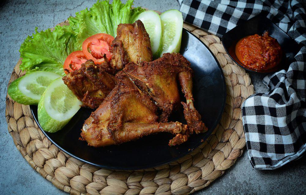 5 Tempat Makan Ayam Goreng di Tangerang Paling Enak
