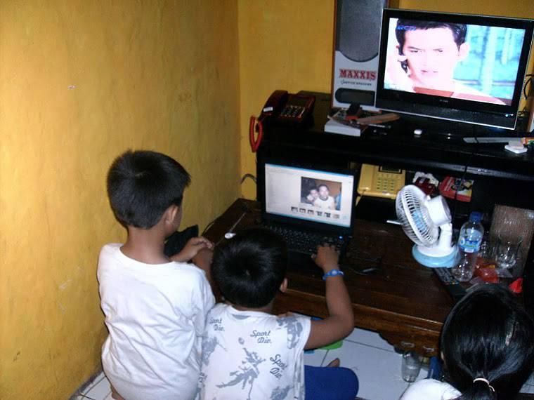http://cdn.idntimes.com/content-images/post/old/b2825-nonton-tv-terlalu-dekat_cempli88.wordpresscom.jpg