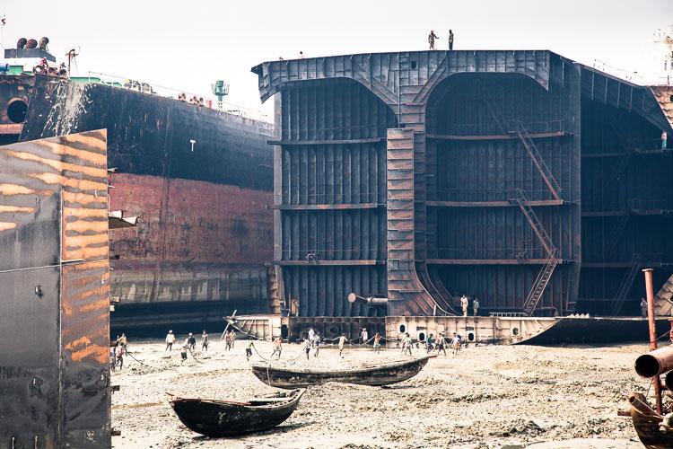 https://cdn.idntimes.com/content-images/post/20161115/bve-shipbreakingbangladesh-5968-1275fcb1585f8588806d8ce776e8ae28.jpg