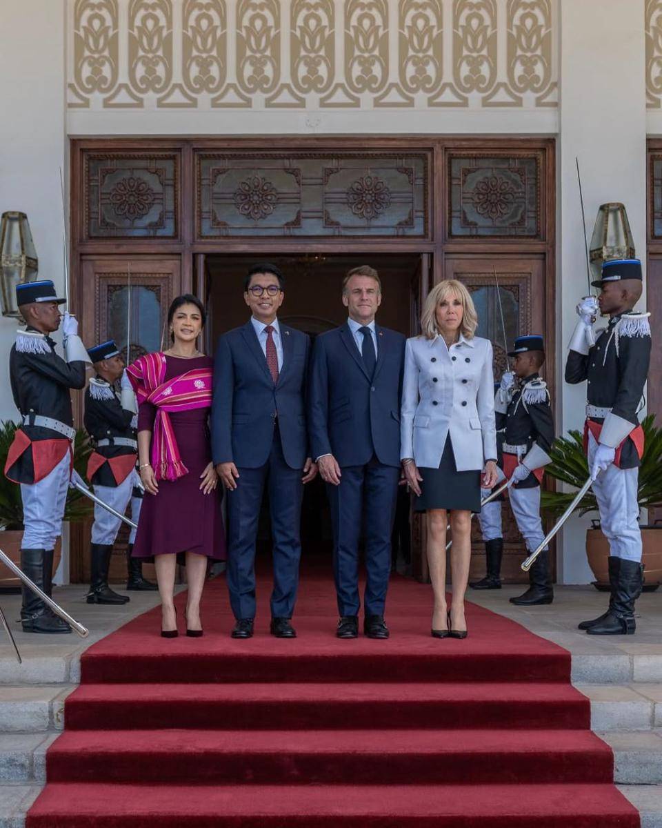 Brigitte Macron dan Emmanuel Macron. (instagram.com/emmanuelmacron)