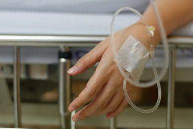 Pasien yang sakit karena kanker (www. shutterstock.com)