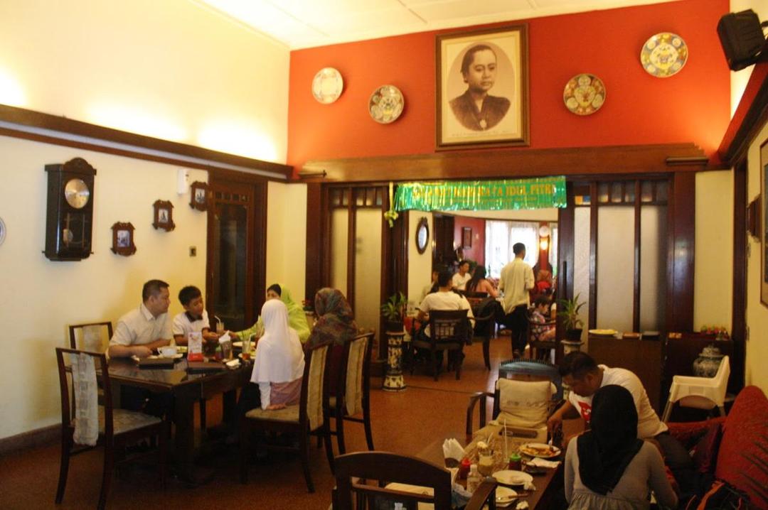 https://cdn.idntimes.com/content-images/post/20170606/d-writing-microsoft-ofice-jpg-roemah-nenek-resto-85b5aea5cb8a0bc6bc1aa7fa12763567.jpeg