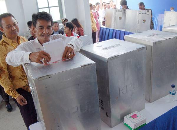http://cdn.idntimes.com/content-images/post/old/d09aa-Indonesia16_ubpeacemakerblogspot.jpg