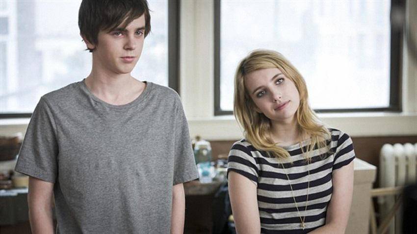 https://cdn.idntimes.com/content-images/post/20171003/emma-and-highmore-67679-1920x1080-7834c740a6176eb96977d3297f74dd92.jpg