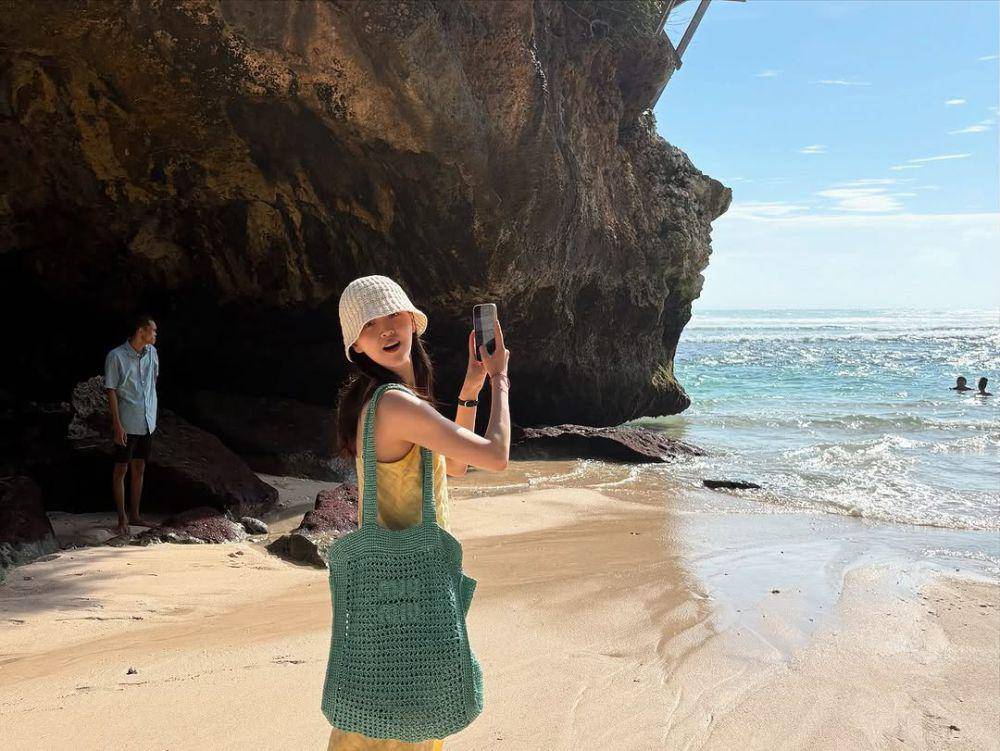 potret Kim Ji Eun liburan di Bali (instagram.com/kj_ieun)