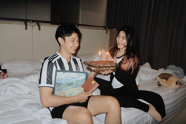 7 Potret Kejutan Ulang Tahun Ke-32 Caesar Hito dari Felicya Angelista