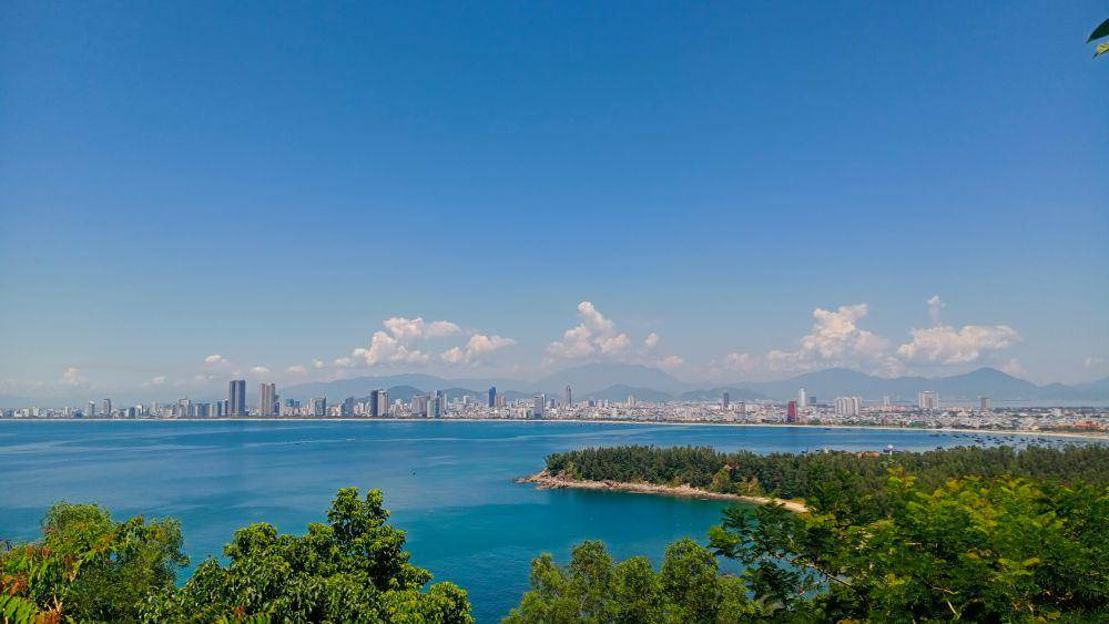 Da Nang, Vietnam (unsplash.com/Hang Hoang)