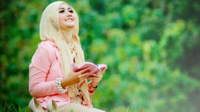 https://cdn.idntimes.com/content-images/post/20170524/hijab-c5b585a58f7a71478c262a9b51ff7f05.jpg