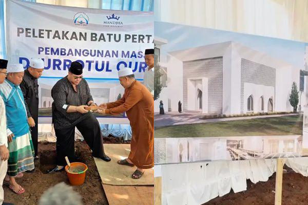 Akan Bangun Masjid, Potret Ivan Gunawan Letakan Batu Pertama