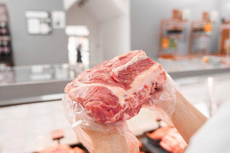 Berapa Lama Daging Kurban Bisa Bertahan di Kulkas dan Freezer?