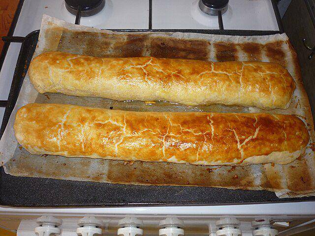 ilustrasi panggang apple strudel (commons.wikimedia.org/Pohled 111)