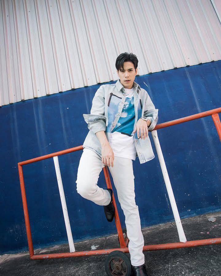 outfit denim on denim ala Jes Jespipat (Instagram.com/jesjpp)