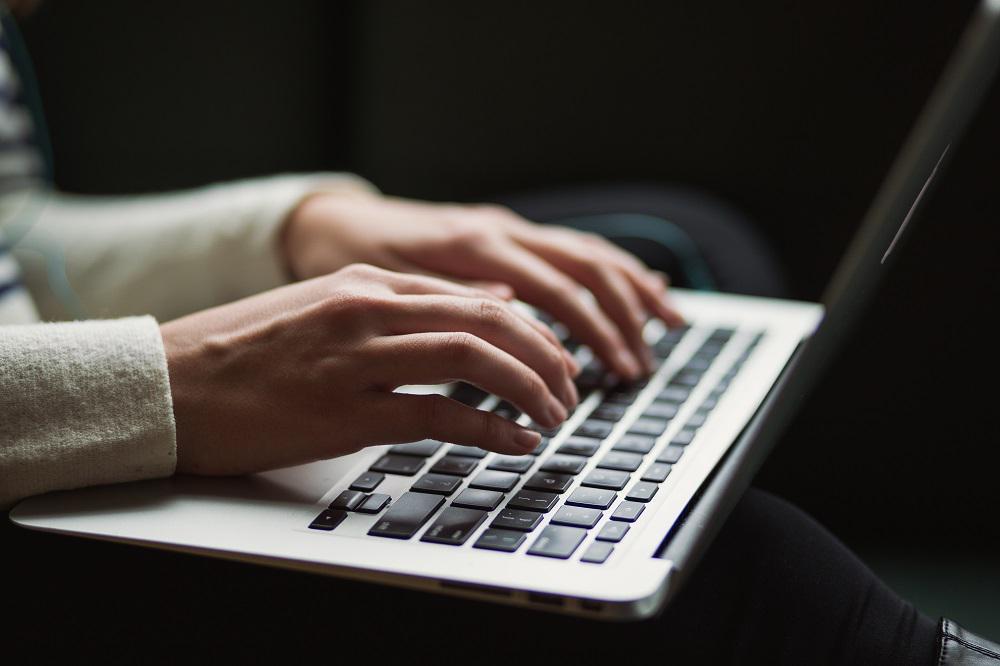 https://cdn.idntimes.com/content-images/post/20180314/kaitlyn-baker-422999-unsplash-b7417930388f0a77cc7985afdd8b7ce5.jpg
