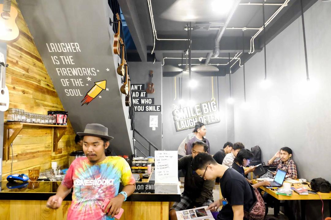https://cdn.idntimes.com/content-images/post/20170904/kedai-dodit-8-066a8791fe8c73f0d6e24fe0c474a6e7.jpg
